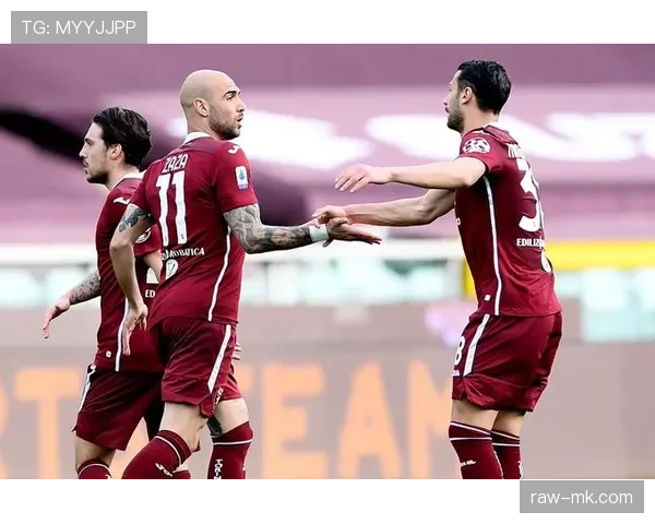 萨索洛边路提速开启战术革新，新赛季表现引发热议