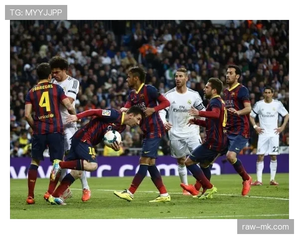 曼联转会策略失误影响：对引援效果及球队表现造成阶段性波动